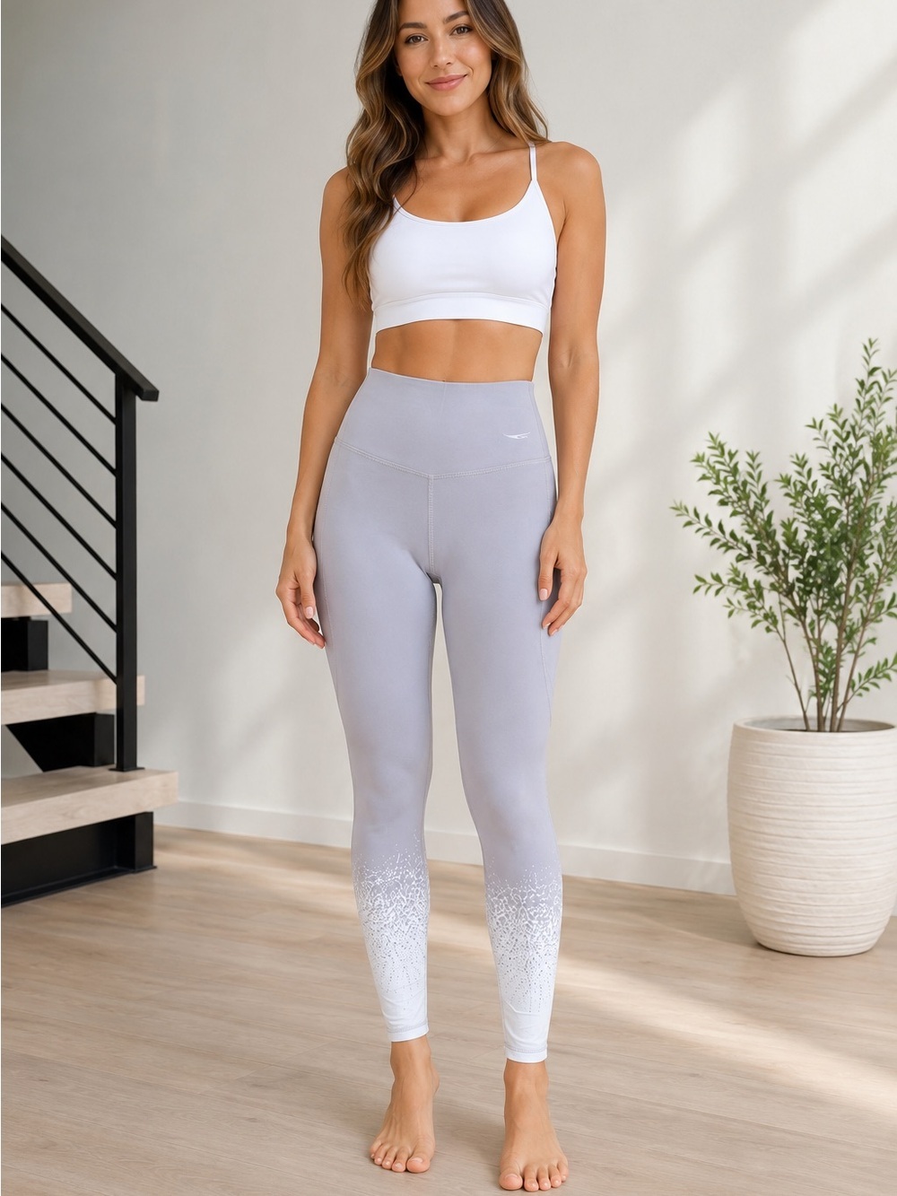 High-Waist Ombre Gray Leggings with Subtle Print size S